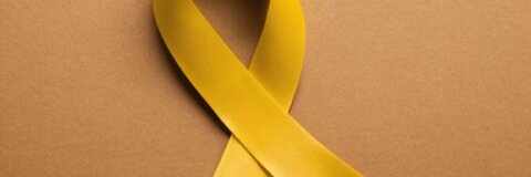 Was bedeutet die gelbe Schleife? Bedeutung und Symbolik im Überblick