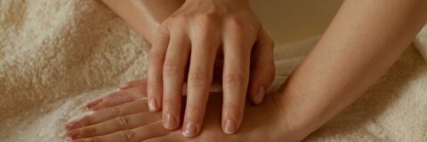 Make-up Flecken entfernen: Effektive Tipps für ein sauberes Zuhause